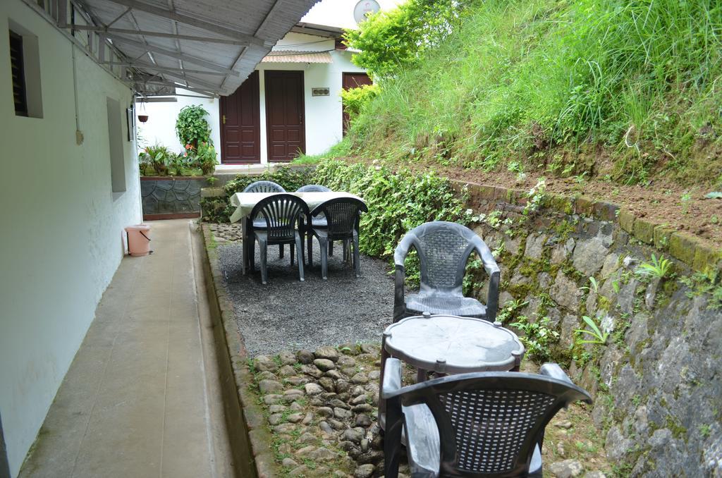 Hotel Rheinberg Town Haus Munnar Esterno foto