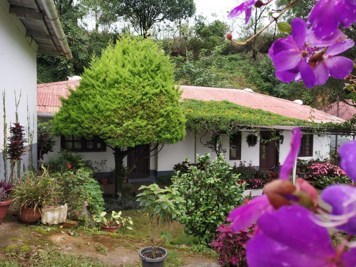 Hotel Rheinberg Town Haus Munnar Esterno foto